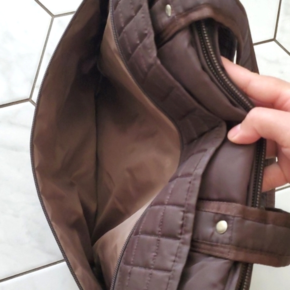 Lug Taxicab in Brown - Picture 6 of 10